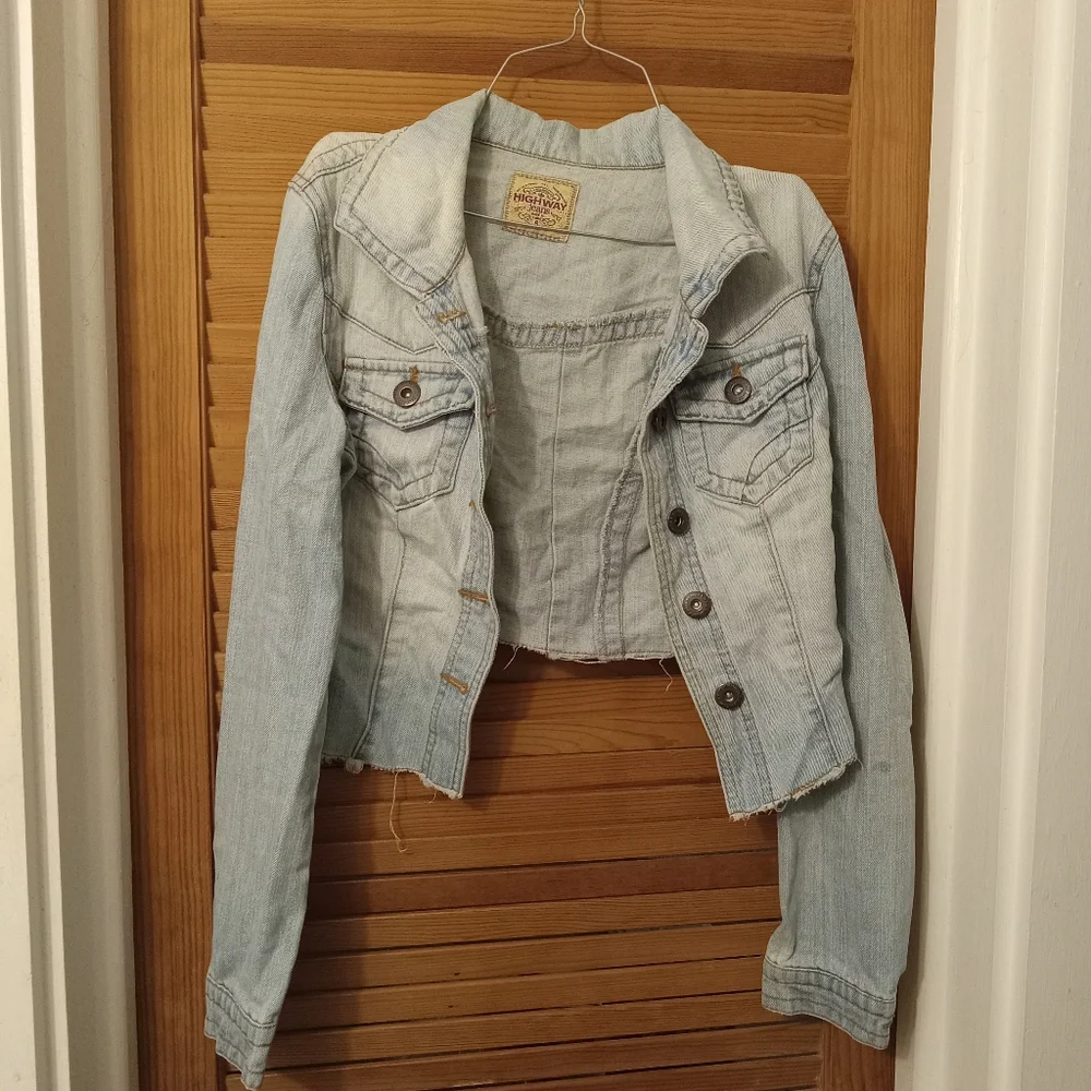 Crop jean jacket - Picture 1 of 5